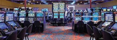 4play Games, Live Tables aur Sportsbook